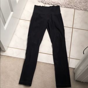 charcoal grey lulu lemon leggings